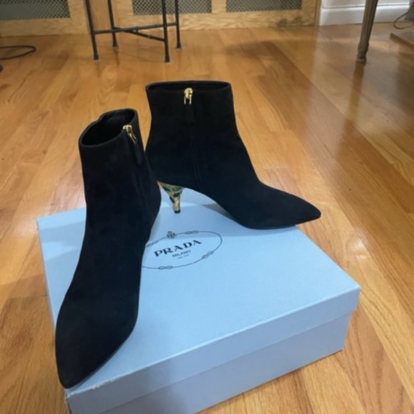 PRADA Donna Calzature Black Suede Jeweled Boots pointed Toe SZ 6 - Picture 8 of 9